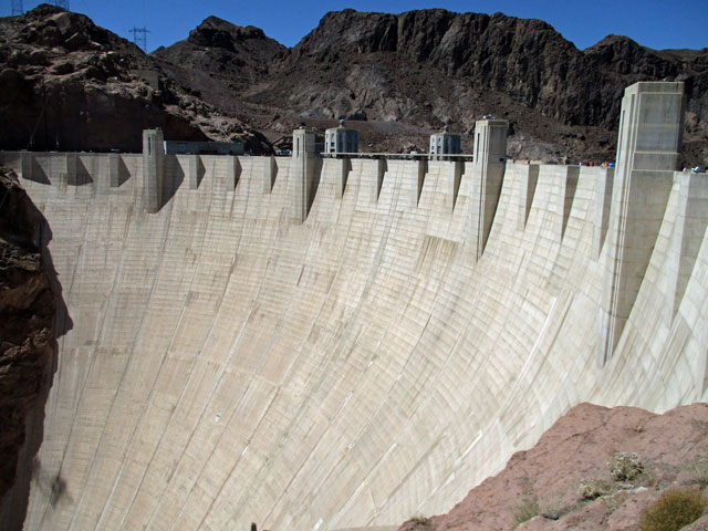 06-16-hoover-dam-wall.jpg