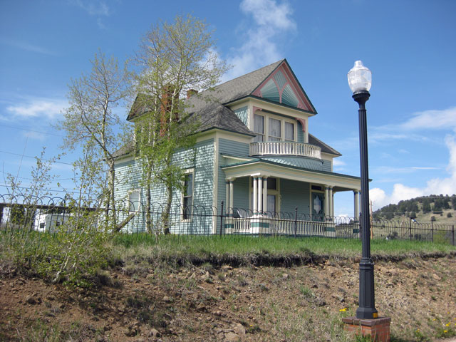 06-05-cripple-creek-house.jpg