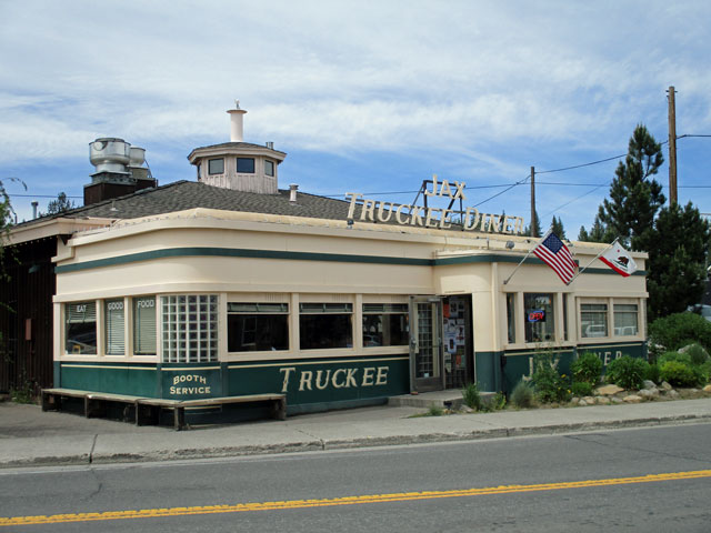 06-20-truckee-diner.jpg