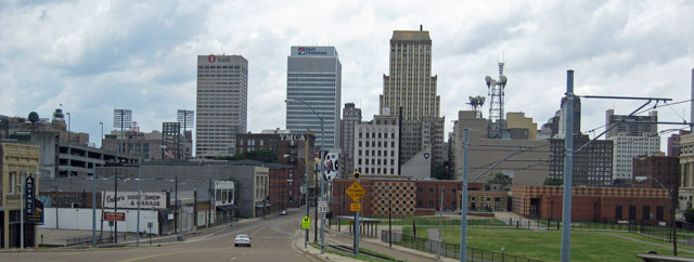 05-24-approaching-downtown-.jpg