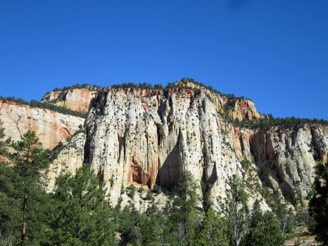 06-16-approaching-zion.jpg